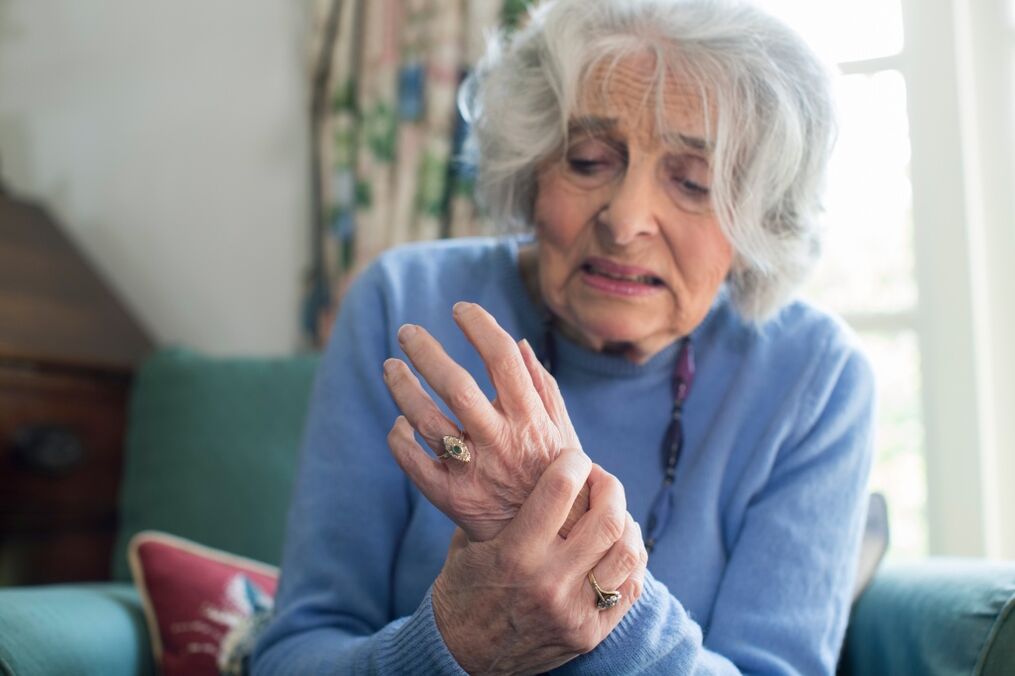 artritas rankų valymo tepalai
