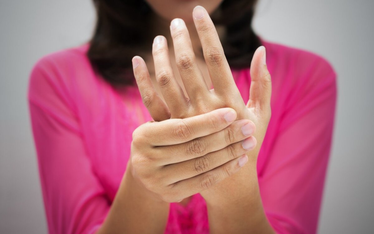sąnarių liga poli-ranka artritas šepečiai ir pirštų rankos