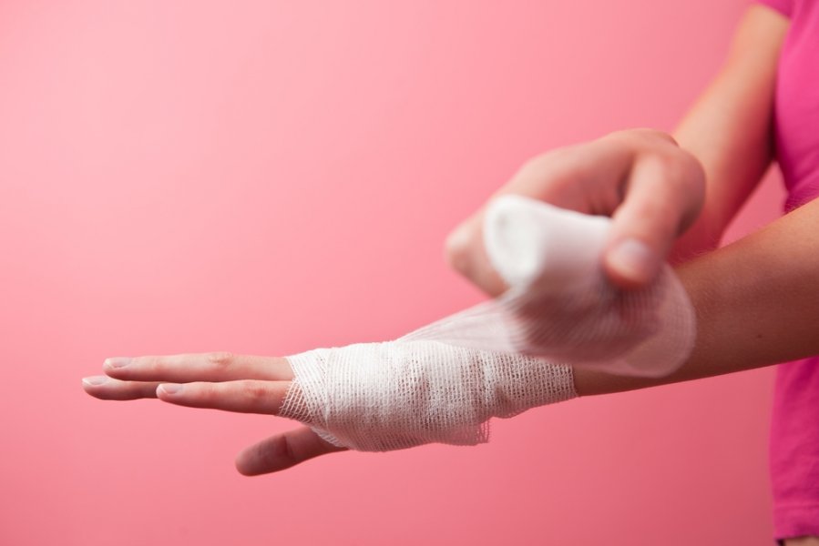 rankų skausmas nejautros pirštus odos ligos alkūnės sąnarių
