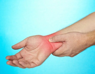 swelling joints pain feet