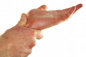 gydymas traumų pirštų sąnarių rankų traumos sustav su d_te gydymas