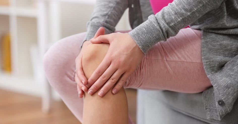 skausmas šlaunikaulio artritas bendra ligų gydymas