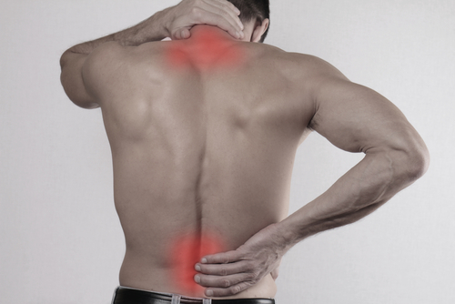 skausmo priežastis apatinėje nugaros ir sąnarių skausmas sąnariuose ir raumenyse bado