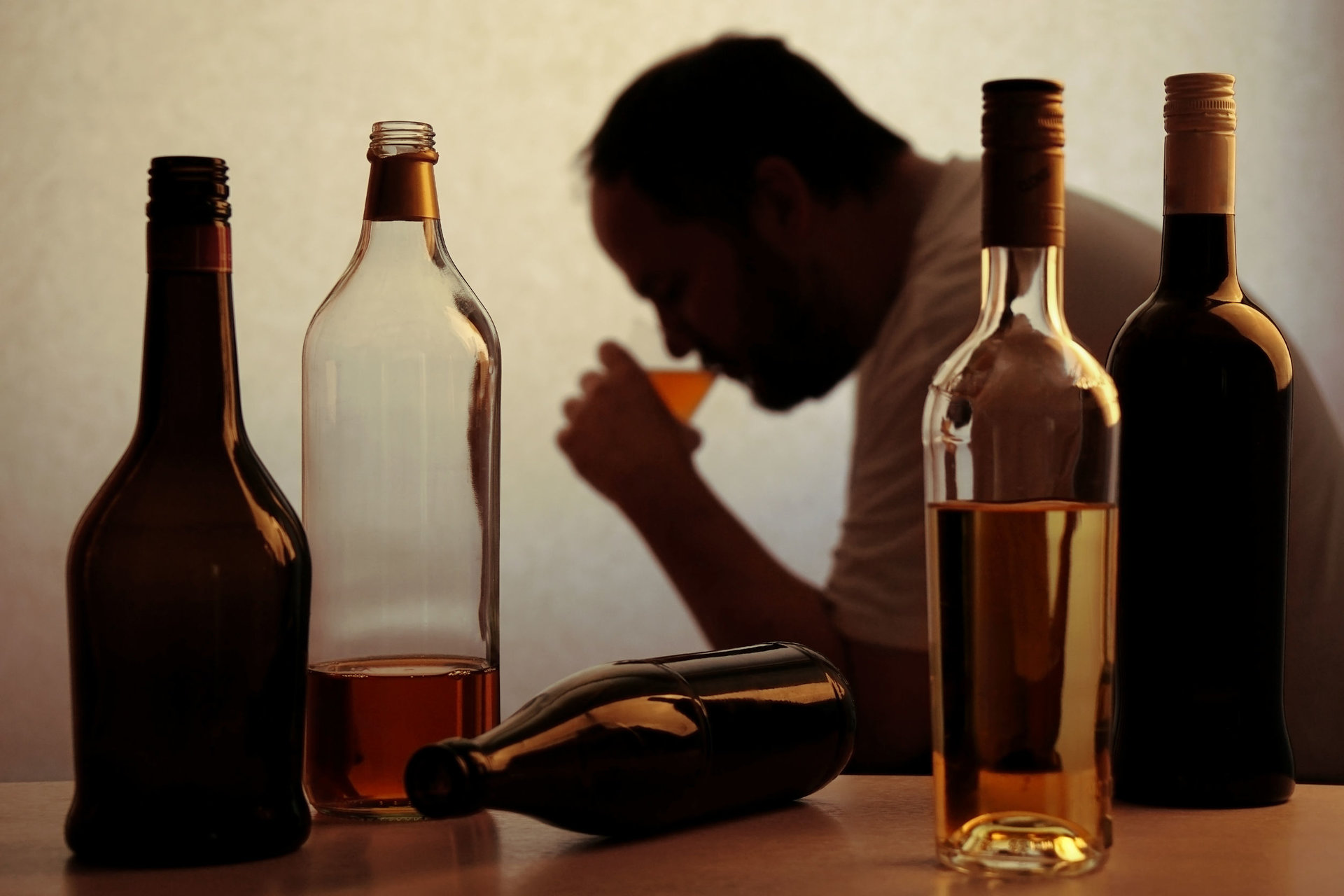 alkoholizmas ir sąnarių liga